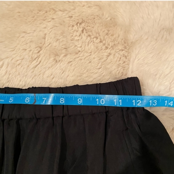 Aritzia Wilfred 100% Silk Black Mini Skirt - Picture 6 of 6